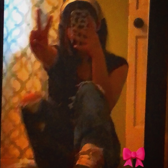 Meet your Posher, Aseel - Picture 1 of 1